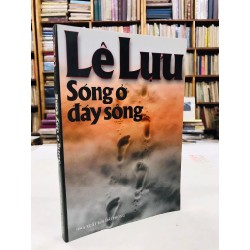 Sóng ở đáy sông - Lê Lựu