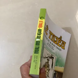 Lê Triều huyền sử và giai thoại 1032605