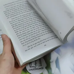 Gần Mặt Cách Lòng - Tạ Hồng 744733