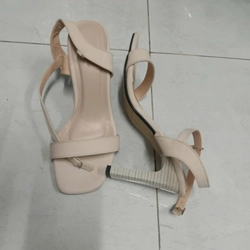 Giầy size 37 548724
