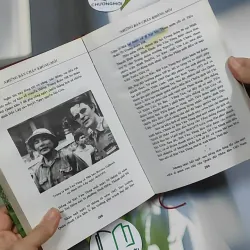 [MIỄN PHÍ BỌC SÁCH] Những Bàn Chân Không Mỏi 1: Ra Trận (Truyện Ký) 750805