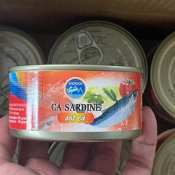 PASS LẠI 12 LON CÁ HỘP SARDINES SỐT CÀ MỚI SẢN XUẤT 452160