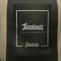 Herno PI080DL Áo khoác lông - Hàng hiệu Authentic 822912