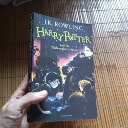 Harry Potter and the Philosopher's Stone 558945
