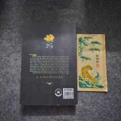 Bông hồng vàng và bình minh mưa - Paustovky 733068