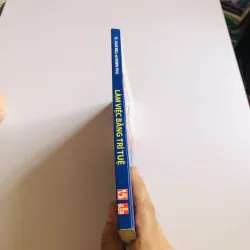 LÀM VIỆC BẰNG TRÍ TUỆ  780496