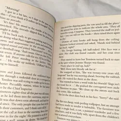 MUA 1 TẶNG 1: Lynda La Plante (The prime suspect cases) + Judas horse 732542