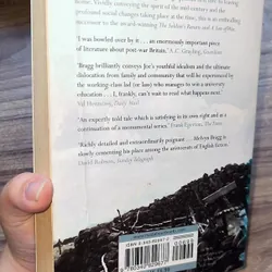 MELVYN BRAGG: CROSSING THE LINES (Preloved books) 722755