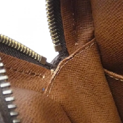 Túi đeo vai Louis Vuitton Monogram Amazon M45236 611371