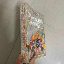 Chân Dung Văn Học 712171