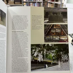 TRADITIONAL JAPANESE ARCHITECTURE - MIRA LOCHER 795501