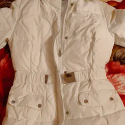 Áo khoác nữ dài padding màu trắng cổ cao phối khóa kéo 732279