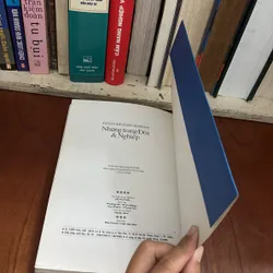 II Tựa sách: Những Trang Đời Và Nghiệp _ 81 Doanh Nhân Tiêu Biểu 2005 - 2006 607586