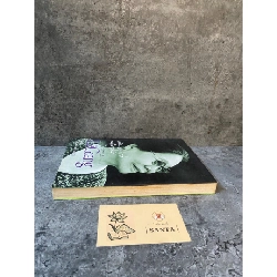 Ừa chỉ có vậy thôi (bút ký,tản văn) - Lê Giang- sách lưu kho,giấy xốp có ố 790128