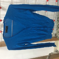 Cardigan len của ZARA