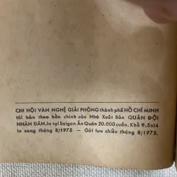 Tập truyện Anh hùng-Lê Chí Nguyện biên soạn  1026576