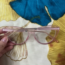 Mắt kinh cận nữ 476049