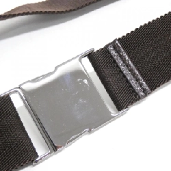 Túi đeo hông Gucci 28566 609101