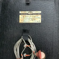 Đài xưa ZENITH năm sản xuất 1947  m1 960927