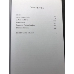 Romeo and Juliet mới 85% bẩn nhẹ William Shakespeare HPB1508 NGOẠI VĂN 451383