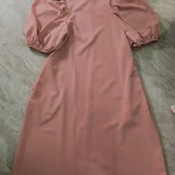 Váy suông màu hồng free size. Có thể mặc như váy bầu