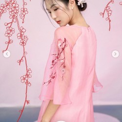 Áo dài Silk Xéo Xọ Size M pin chính hãng mới 99% 142560