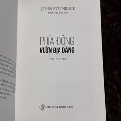 Phía đông vườn địa đàng (bìa cứng) 708168