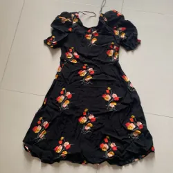 Váy đen hoa zara 972944