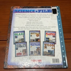 PICTURE BOOK Science files metals 536342