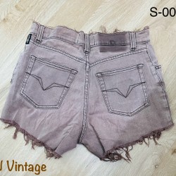 Short jean S-003. Eo 70cm. Dài 36cm. Ống 23cm. Màu nâu đỏ 69040