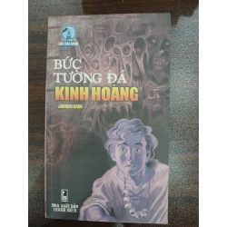 Bức tường đá kinh hoàng