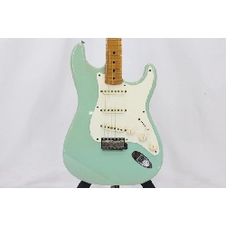 ＦＥＮＤＥＲ ５０Ｓ ＳＴＲＡＴＯＣＡＳＴＥＲ - Hàng hiệu Authentic