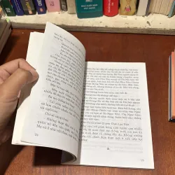 II Truyện Ký: Ngôi Nhà Không Cô Đơn - Bich Thuận - 2007 785628