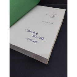 Hiểu về trái tim mới 80% bẩn bìa, ố nhẹ, có chữ ký trang đầu 2011 HCM1712 Minh Niệm KỸ NĂNG 918237