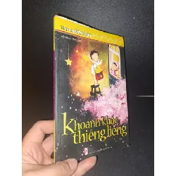 [Sách Cũ SCGR] Thắp sáng tâm hồn Khoảng khắc thiêng liêng mới 80% bẩn bìa, ố nhẹ 2009 Hoàng Mai HCM1604 VĂN HỌC