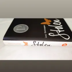 Stolen
- Lucy Christopher
(Bìa cứng) 747969