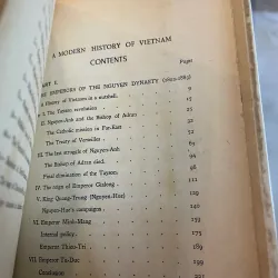 A MODERN HISTORY OF VIETNAM (BÌA CỨNG) - NGUYỄN PHÚT TẤN 1040883