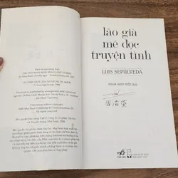 LÃO GIÀ MÊ ĐỌC TRUYỆN TÌNH - Luis Sepúlveda 720268