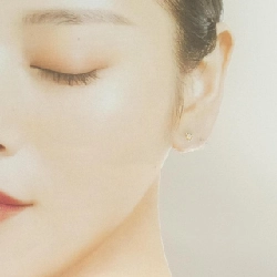 K18YG Solitaire Bông tai Kim cương 0.10CT - Hàng hiệu Chính hãng 863352