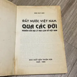 ĐẤT NƯỚC VIỆT NAM QUA CÁC ĐỜI (XB 1995) 598808