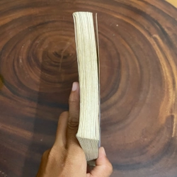 II Tựa sách: Ánh Sáng Trong Ngục Tối - Nhiều Tác Giả - 2000 463038