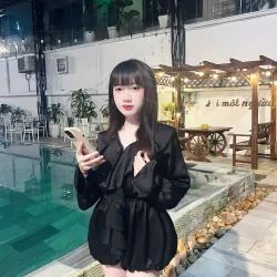 đầm nữa màu đen tay dài dáng xoè phong cách  972457