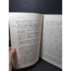 Tầm vóc đích thực mới 80% bẩn bìa, ố nhẹ, highlight, có chữ viết 2018 Stephen R. Covey HCM2205 KỸ NĂNG 461268