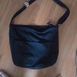 Mũ lưỡi trai xanh lá be + Túi tote chéo size siêu to đều new 90-95% 474639