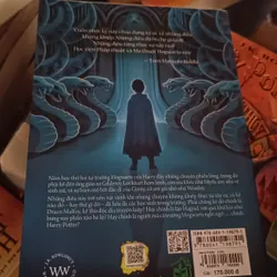 Harry Potter và Phòng Chứa Bí Mật tập 2 bìa lâu đài 501682