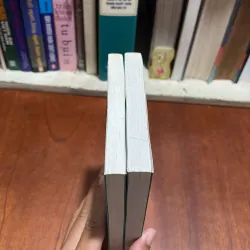 Tác Phẩm Và Lời Bình (Tác Phẩm Văn Học Trong Nhà Trường) - Nguyễn Tuân, Xuân Quỳnh - 2011 907584