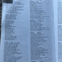 Sách LIFELINES ELEMENTARY STUDENT'S BOOK - AND WORKBOOK  1007006