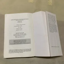 CHIẾN TRANH KHÔNG CÓ MỘT KHUÔN MẶT PHỤ NỮ- SVETLANA ALEXIEVICH 739008
