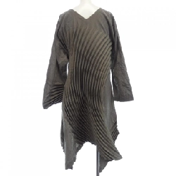 ISSEY MIYAKE 2021 IM13FT134 Áo thun 632066