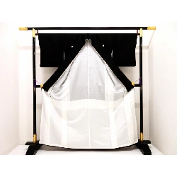 Áo kimono truyền thống với thêu vàng - Hàng hiệu Authentic 883002